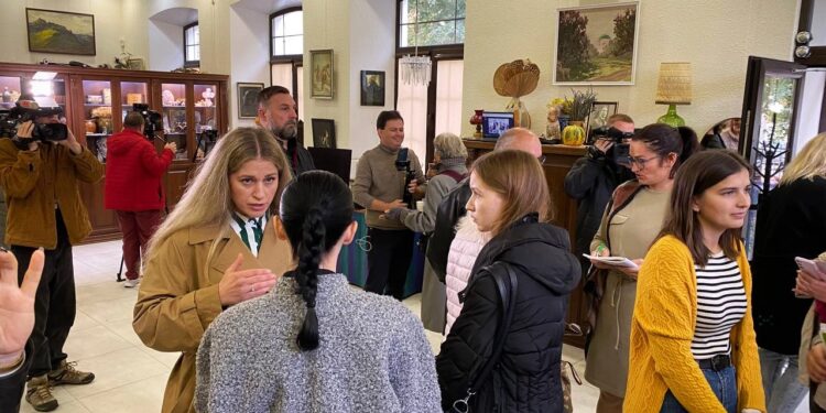 У Рівному вирішують долю квартири Косміаді, яка вартує більше 3 мільйонів гривень