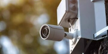У Тальному встановили камери відеоспостереження через крадіжки на Алеї Слави