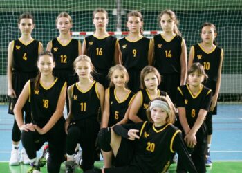 ВЮБЛ серед дівчат 2011 року: столичний КСЛ та ДЮСШ-Переяслав вийшли у лідери після перших матчів – Федерація баскетболу України