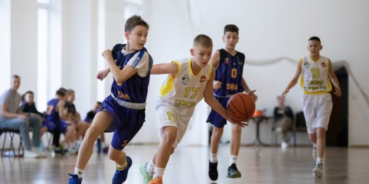ВЮБЛ серед юнаків 2012 року: в Одесі відбулись стартові матчі сезону – Федерація баскетболу України