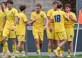 Збірна України U-17 із футболістами клубів УПЛ пробилася до другого раунду відбору