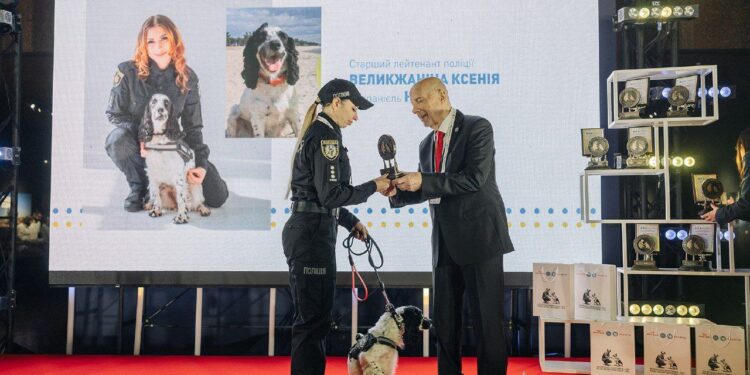 Найкращий тандем з пошуку наркотиків живе в Запоріжжі | Новини Запоріжжя