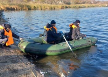 Тіло жінки дістали з водойми у селі в Кіровоградській області