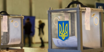 Більшість мешканців західних регіонів не підтримують проведення виборів президента під час війни — опитування