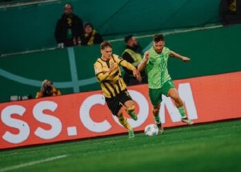 «Боруссия» Дортмунд сенсационно вылетела из Кубка Германии, уступив в овертайме «Вольфсбургу»