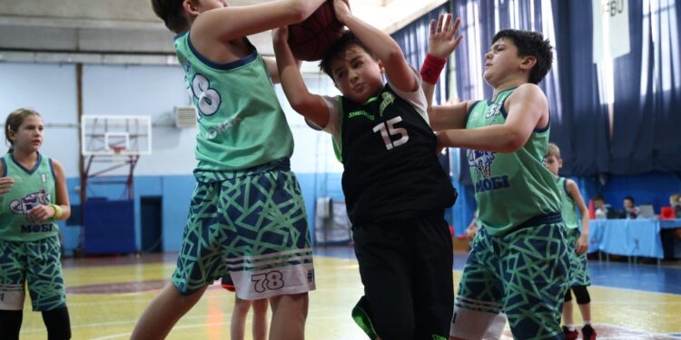 Чемпіонат України ВЮБЛ: пояснення щодо правила заборони зонного захисту – Федерація баскетболу України