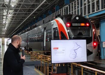 Через Рівне курсуватиме потяг в Карпати