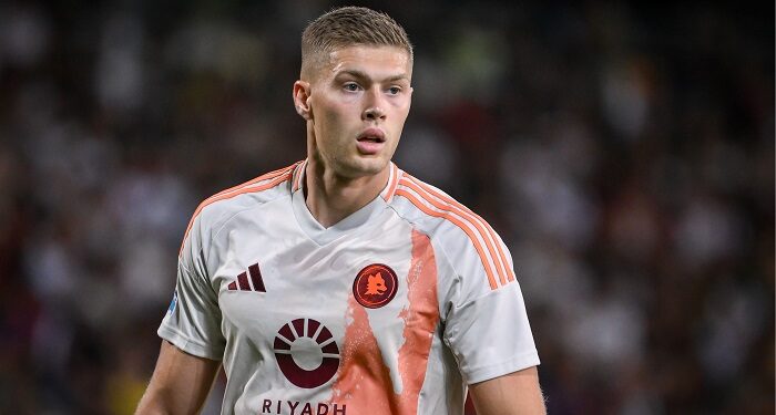 Довбик может попрощаться с «Ромой». Известны имена первых претендентов на форварда