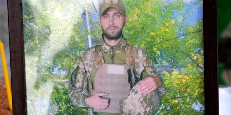 У Кропивницькому і Знам’янці попрощались із трьома захисниками