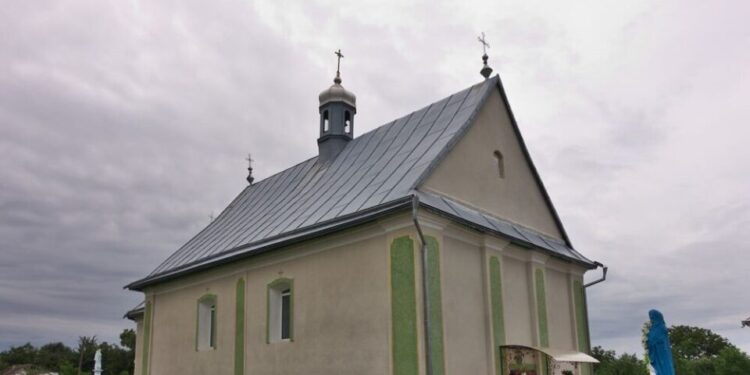 Храм на Тернопільщині передали у власність парафії