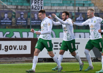 «Карпати» продовжили свою серію без пропуску голів і розгромили «Лівий Берег»