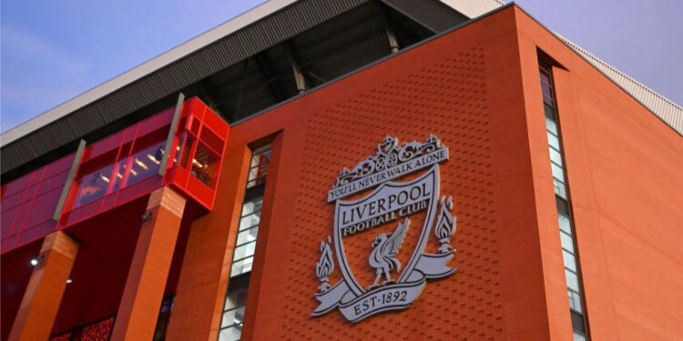 «Ливерпуль» навсегда дисквалифицировал ряд своих фанатов