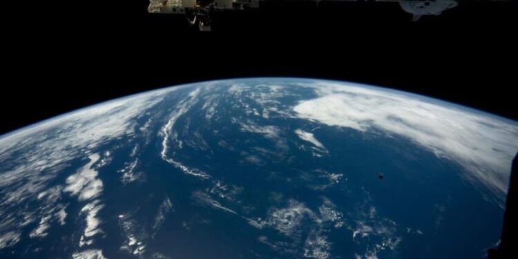 Microsoft та NASA створять чат-бот, який надаватиме інформацію про Землю – Экономика