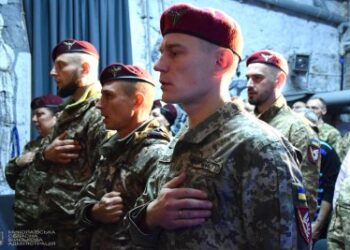 Миколаївських десантників привітали з професійним святом та відзначили нагородами » Миколаївський Оглядач