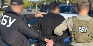 На Черкащині рекетир «вибивав» гроші з дружини безвісти зниклого воїна та погрожував вбити їхню дитину  — Новости Черкасс