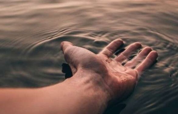 На Черкащині з річки дістали тіло чоловіка