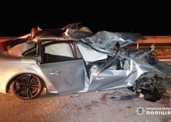 На Уманщині легковик врізався у вантажівку — Новости Черкасс