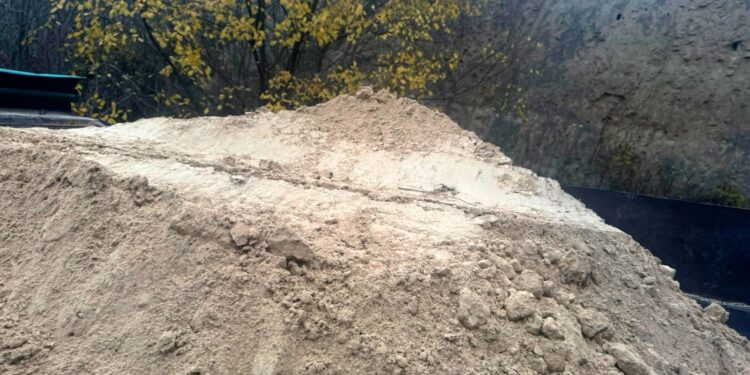 Незаконний видобуток глини на Полтавщині