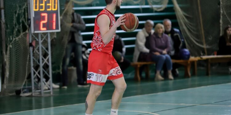 Перша ліга: Інваспорт здобув другу перемогу в сезоні – Федерація баскетболу України