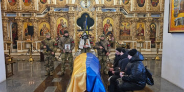 Полтава прощалася із 22-річним воїном Кирилом Садовським