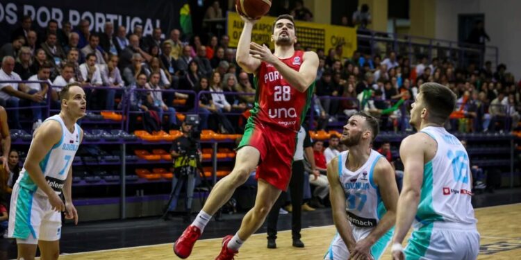 Португалія обіграла Словенію в матчі суперників України у відборі на Євробаскет-2025 – Федерація баскетболу України