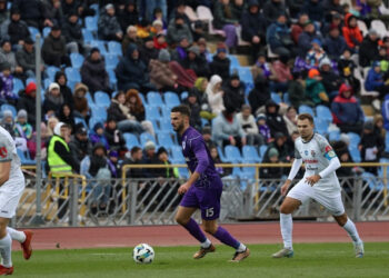 Рекордна кількість передач вперед за матч не допомогла ЛНЗ перемогти «Оболонь»