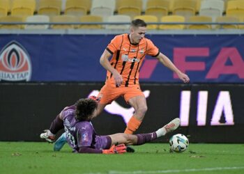 «Шахтер» в большинстве взял минимальную победу над «Зарей» в 1/8 финала Кубка Украины