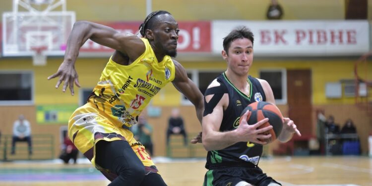 Старий Луцьк вдруге в сезоні переміг Прикарпаття-Говерлу: фотогалерея – Федерація баскетболу України