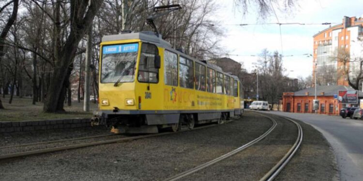 Транспорт у Дніпрі курсуватиме по-іншому з 7 листопада 2024 через ремонт на проспекті Лесі Українки: всі зміни |  |