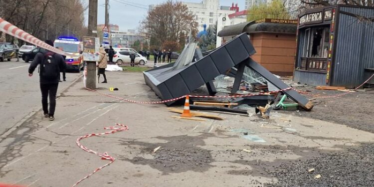 Троє людей загинуло: поліцейські затримали нетверезого водія, який в’їхав у зупинку громадського транспорту —Хмельнитчина