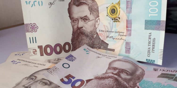 У бюджеті-2025 закладені близько ₴50 мільярдів на виплати переселенцям – Экономика