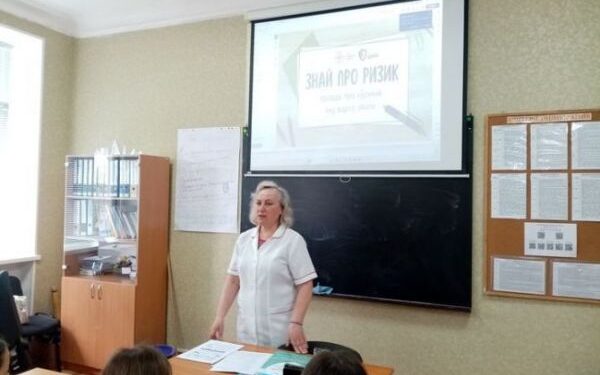 У Гельмязеві учням розповіли про шкідливий вплив куріння — Новости Черкасс