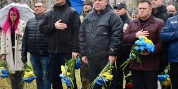У Миколаєві вшанували памʼять загиблих учасників Революції Гідності » Миколаївський Оглядач