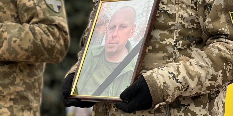 У Рівному попрощалися із захисником Русланом Тиквою (ФОТО)