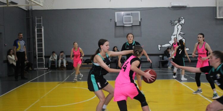 У Вінниці зіграно чотири матчі ВЮБЛ серед дівчат 2008 року народження – Федерація баскетболу України
