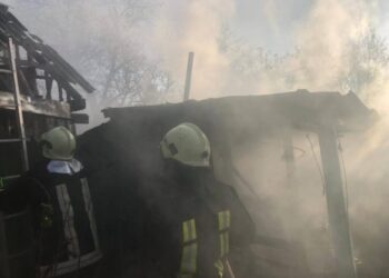 У Звенигородці горіла господарча споруда