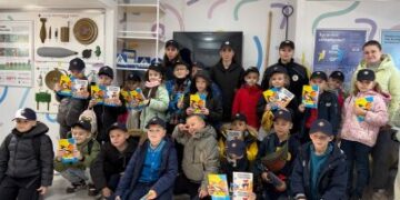 Урок про безпеку у мобільному класі: поліцейські разом із рятувальниками завітали до ліцеїстів Миколаєва » Миколаївський Оглядач