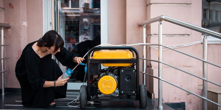 Відключення світла 30 листопада: графік для Полтавщини