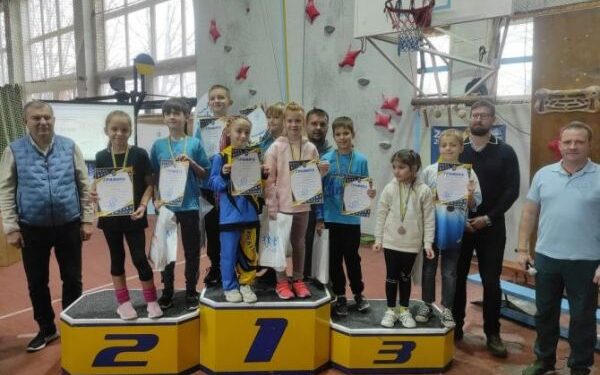 Відкритий чемпіонат зі скелелазіння пройшов у Черкасах — Новости Черкасс