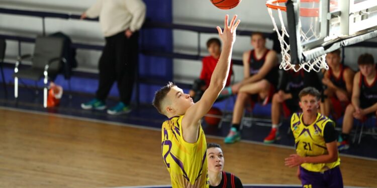 ВЮБЛ серед юнаків 2009 року: у Львові та Києві відбулись чергові тури – Федерація баскетболу України