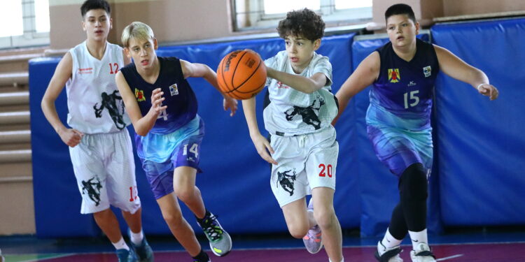 ВЮБЛ серед юнаків 2011 року: відбулись матчі в п’яти групах – Федерація баскетболу України