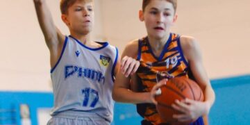 ВЮБЛ серед юнаків 2012 року: дніпровська СДЮСШОР-5 впевнено виграла тур у Полтаві – Федерація баскетболу України