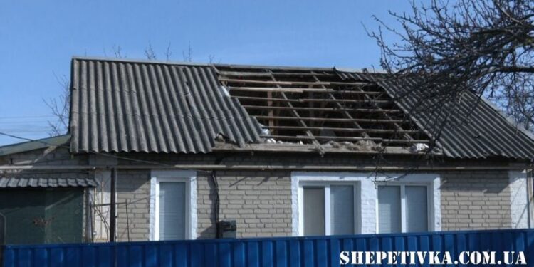 Внаслідок ранкової атаки БпЛА постраждали будинки у Старокостянтинівській громаді —Хмельнитчина