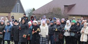 Запали свічку пам’яті»: Умань вшановує жертв Голодомору — Новости Черкасс