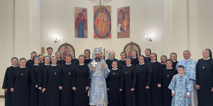 Згромадження Сестер Пресвятої родини у Гошеві: обов’язки, пов’язані з монастирським життям