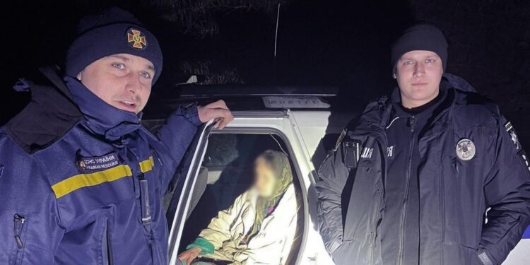 У Смоліному розшукали 71-річну жінку, яка заблукала