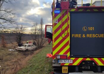 У Кіровоградській області перекинувся автомобіль ВАЗ. Загинула жінка