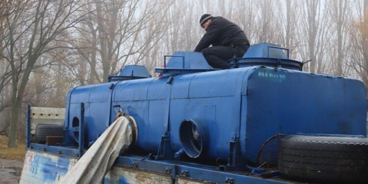 У Дніпро випустили півтори тонни риби – коропів та товстолобів