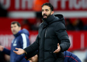 Английские СМИ разнесли «Манчестер Юнайтед» после поражения «красных дьяволов» в матче против «Ноттингем Форест»