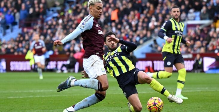 Даже «Астон Вилла» не под силу! «Манчестер Сити» снова проиграл в АПЛ